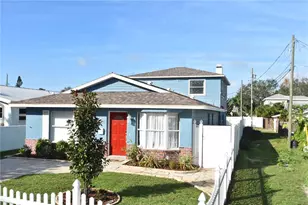 2918 10th St N, Saint Petersburg, FL 33704 - Photo 1