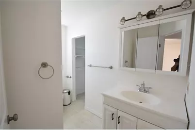 2918 10th Street N, Saint Petersburg, FL 33704 - Photo 31