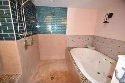 2918 10th Street N, Saint Petersburg, FL 33704 - Photo 11