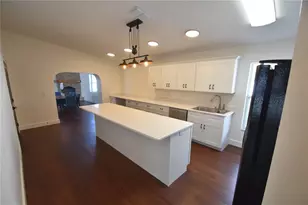 2918 10th St N, Saint Petersburg, FL 33704 - Photo 19
