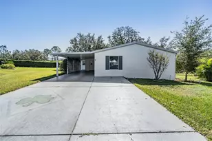 37700 Neukom Ave, Zephyrhills, FL 33541 - Photo 11
