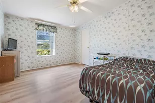 37700 Neukom Ave, Zephyrhills, FL 33541 - Photo 23