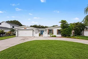 3936 E Eden Roc Cir, Tampa, FL 33634 - Photo 3