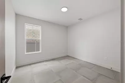 3205 W Wyoming Avenue, Tampa, FL 33611 - Photo 25