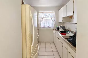 2750 E Bay Dr, Largo, FL 33771 - Photo 5