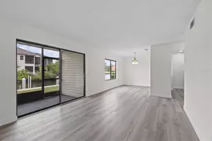 381 Moorings Cove Dr, Tarpon Springs, FL 34689 - Photo 5