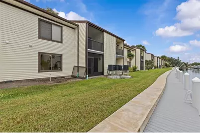 381 Moorings Cove Drive #9B, Tarpon Springs, FL 34689 - Photo 31