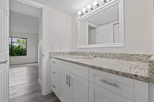 381 Moorings Cove Dr, Tarpon Springs, FL 34689 - Photo 11