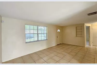 4332 Newbury Drive, New Port Richey, FL 34652 - Photo 3