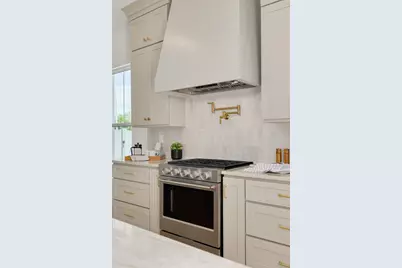 945 29th Street N, Saint Petersburg, FL 33713 - Photo 13