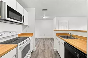 1400 Gandy Blvd N, Saint Petersburg, FL 33702 - Photo 11