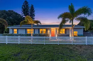 1726 55th St S, Gulfport, FL 33707 - Photo 1