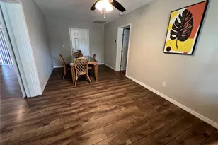 1726 55th St S, Gulfport, FL 33707 - Photo 9