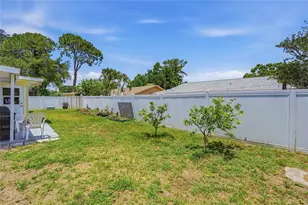 1634 Dale Cir N, Dunedin, FL 34698 - Photo 33