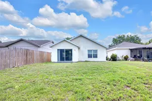 7855 Bristol Park Dr, Apollo Beach, FL 33572 - Photo 11