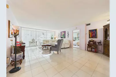 50 Harbor View Lane #18, Belleair Bluffs, FL 33770 - Photo 5
