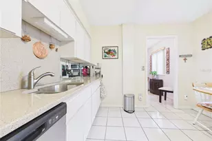50 Harbor View Ln, Belleair Bluffs, FL 33770 - Photo 11
