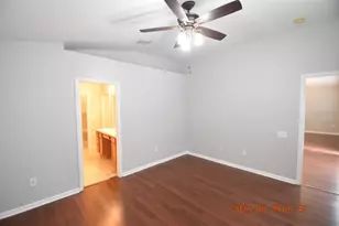 5410 Algerine Pl, Wesley Chapel, FL 33544 - Photo 17