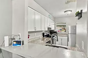 14724 Sunset St, Clearwater, FL 33760 - Photo 5