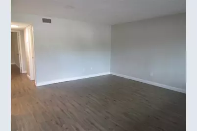 5900 22nd Avenue N #2, Saint Petersburg, FL 33710 - Photo 3