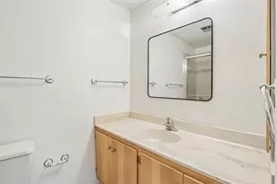 3212 38th Way S, Saint Petersburg, FL 33711 - Photo 11