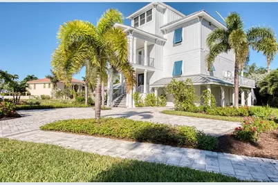2813 Kipps Colony Drive S, Gulfport, FL 33707 - Photo 3