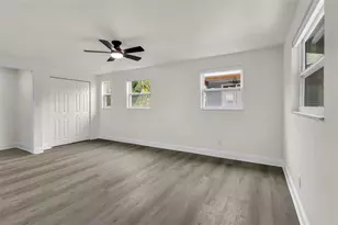 1810 Maryland Ave NE, Saint Petersburg, FL 33703 - Photo 29