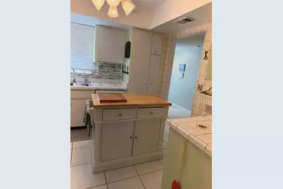 1807 University Place #151, Sarasota, FL 34235 - Photo 3