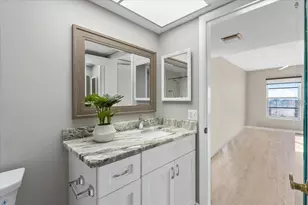 4900 Brittany Dr S, Saint Petersburg, FL 33715 - Photo 13