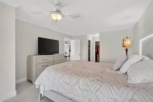 427 Boca Ciega Point Blvd N, Saint Petersburg, FL 33708 - Photo 19