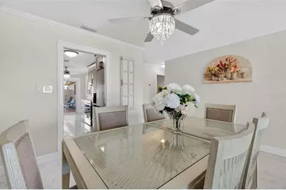 427 Boca Ciega Point Boulevard N, Saint Petersburg, FL 33708 - Photo 9