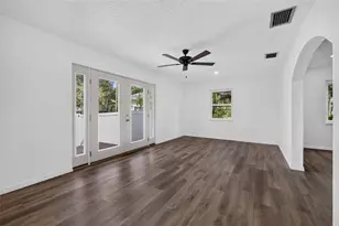 4014 Alabama Ave NE, Saint Petersburg, FL 33703 - Photo 15