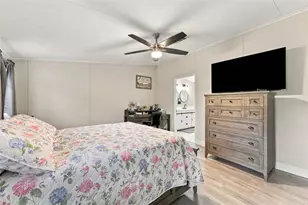 13429 Riada Way, Dade City, FL 33525 - Photo 21