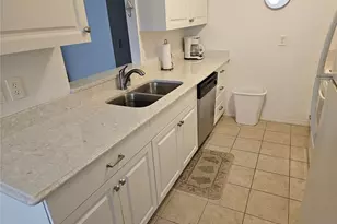 304 Grayston Pl, Sun City Center, FL 33573 - Photo 15