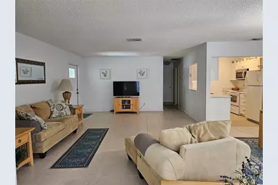 304 Grayston Place, Sun City Center, FL 33573 - Photo 9