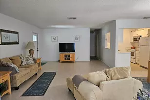 304 Grayston Pl, Sun City Center, FL 33573 - Photo 9