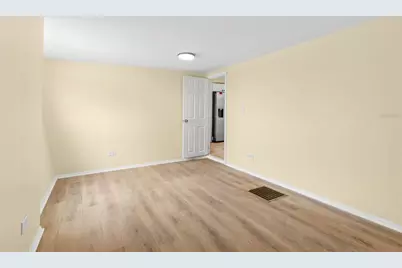 6830 Americana Drive NE #127, Saint Petersburg, FL 33702 - Photo 21