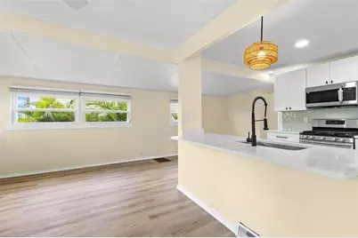 6830 Americana Drive NE #127, Saint Petersburg, FL 33702 - Photo 5