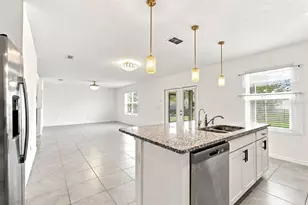 36801 Yesler Dr, Zephyrhills, FL 33542 - Photo 25