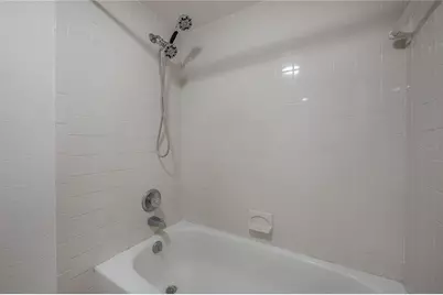 21610 Lagoon Drive, Lutz, FL 33549 - Photo 17