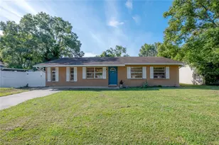 21610 Lagoon Dr, Lutz, FL 33549 - Photo 1