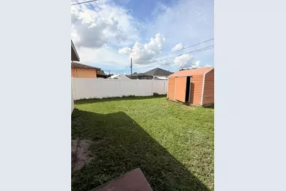 3203 W Ivy Street, Tampa, FL 33607 - Photo 17