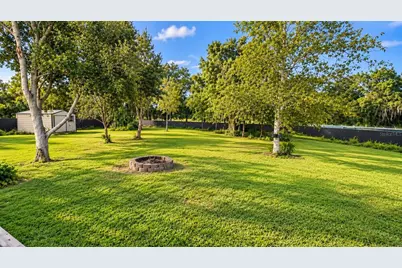 12831 Hawk Hill Drive, Thonotosassa, FL 33592 - Photo 31