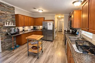 12831 Hawk Hill Dr, Thonotosassa, FL 33592 - Photo 5