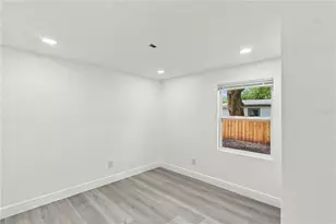 812 E Orange Ave S, Tampa, FL 33613 - Photo 29