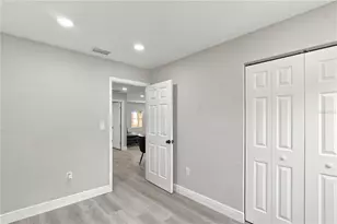 812 E Orange Ave S, Tampa, FL 33613 - Photo 31