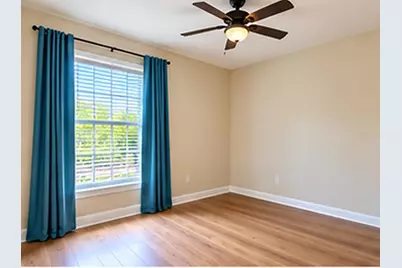 10105 Courtney Palms Boulevard #202, Tampa, FL 33619 - Photo 13