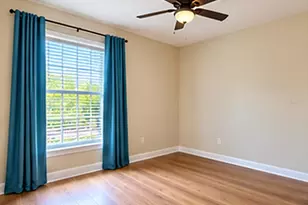 10105 Courtney Palms Blvd, Tampa, FL 33619 - Photo 13