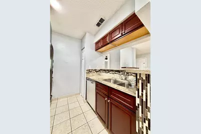 8643 Mallard Reserve Drive #202, Tampa, FL 33614 - Photo 7