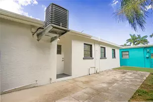 630 180th Ave E, Redington Shores, FL 33708 - Photo 3